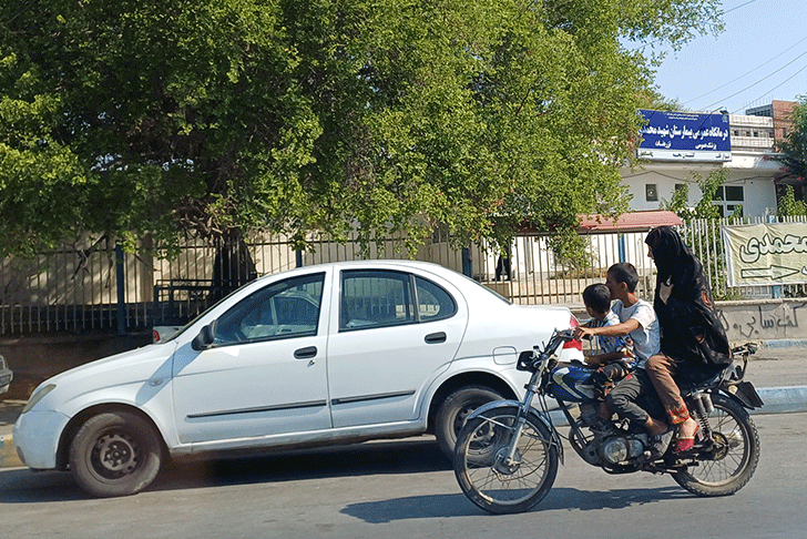 موتورسواران کودک و نوجوان