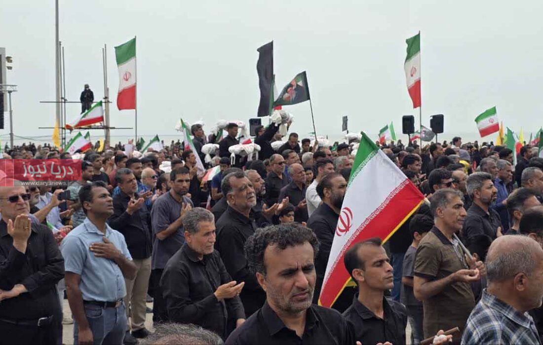 خروش ساحل‌نشینان در چهلم قائد امت و شهدای دانش‌آموز میناب