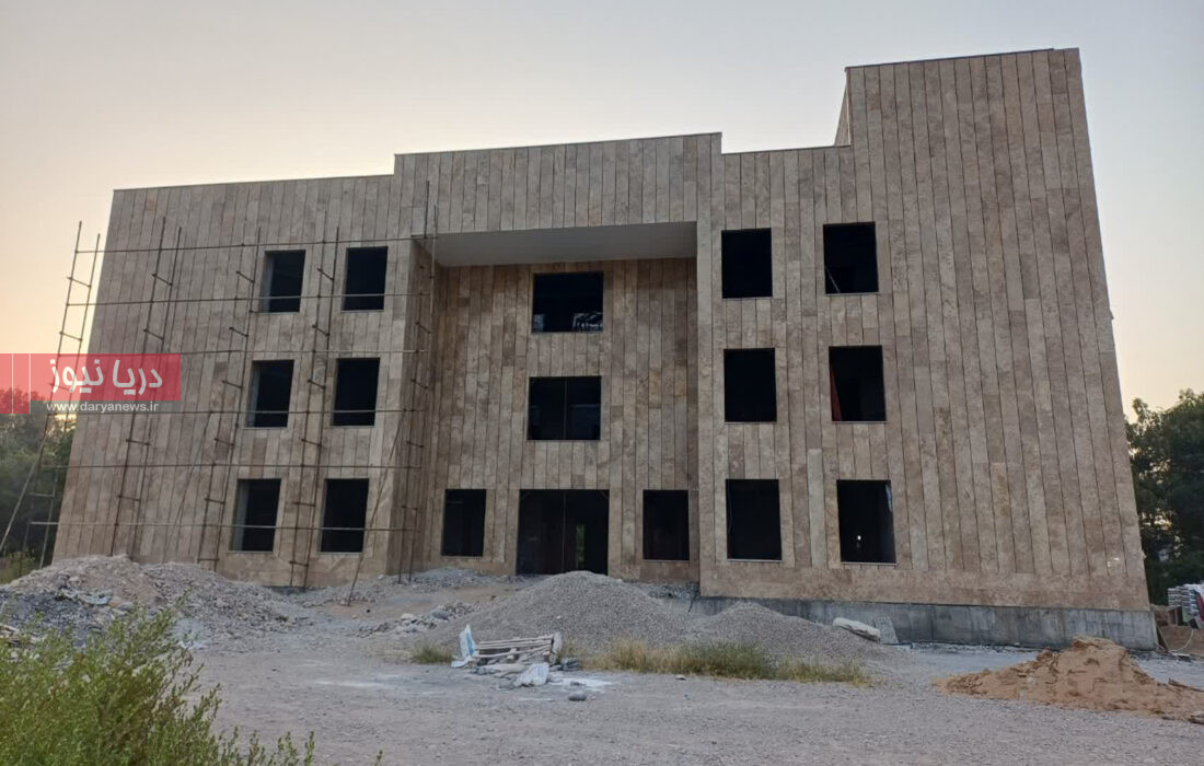 ساخت سه بیمارستان  و سه همراه سرا در هرمزگان