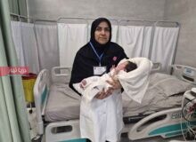 خادمی از جنس کادر سلامت؛ روایتی از خدمت عاشقانه در حریم رضوی