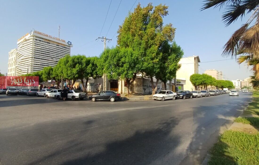 سکوت سرد روابط عمومی فرآورده‌های نفتی هرمزگان در بحران بنزین