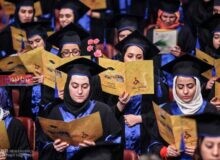 زنان تحصیل‌کرده  ذخیره‌ای پشت درهای بسته بازار کار