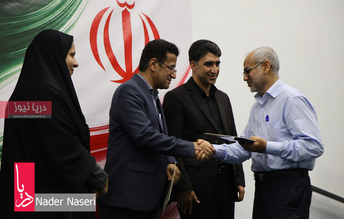 نشست خبری مدیر کل آموزش پرورش به مناسبت روز خبرنگار