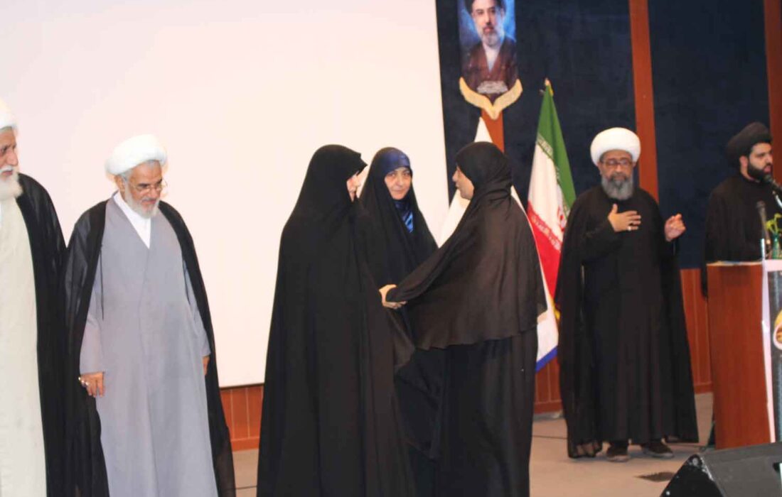 تجلیل از بانوان مقاومت و پاسداران ایمان