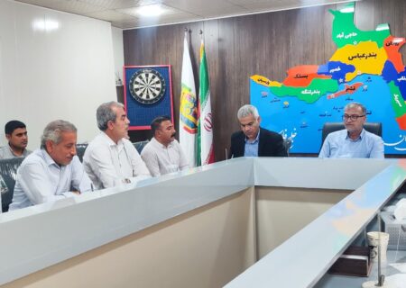 بررسی مطالبات ۱۷ گانه زیرساختی بخش قلعه‌قاضی در دیدار با احمد مرادی
