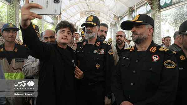 هدیه ارزشمند  رهبر انقلاب به نیروهای فراجا